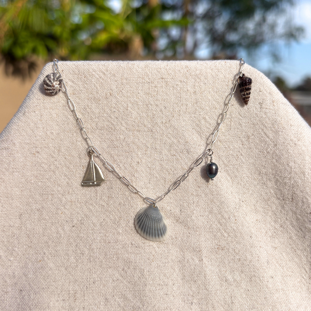 El Sunzal | Seashell Charm Necklace | Sterling Silver