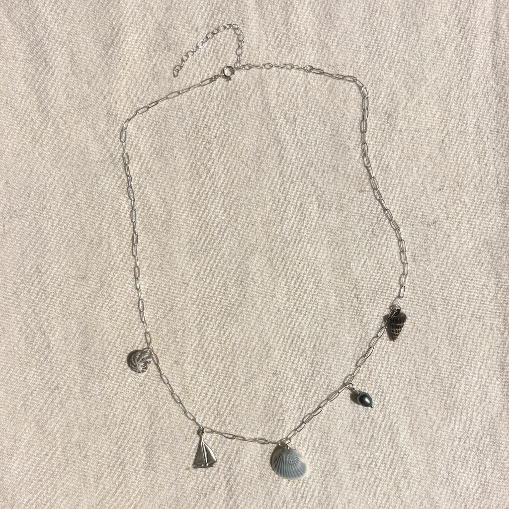 El Sunzal | Seashell Charm Necklace | Sterling Silver