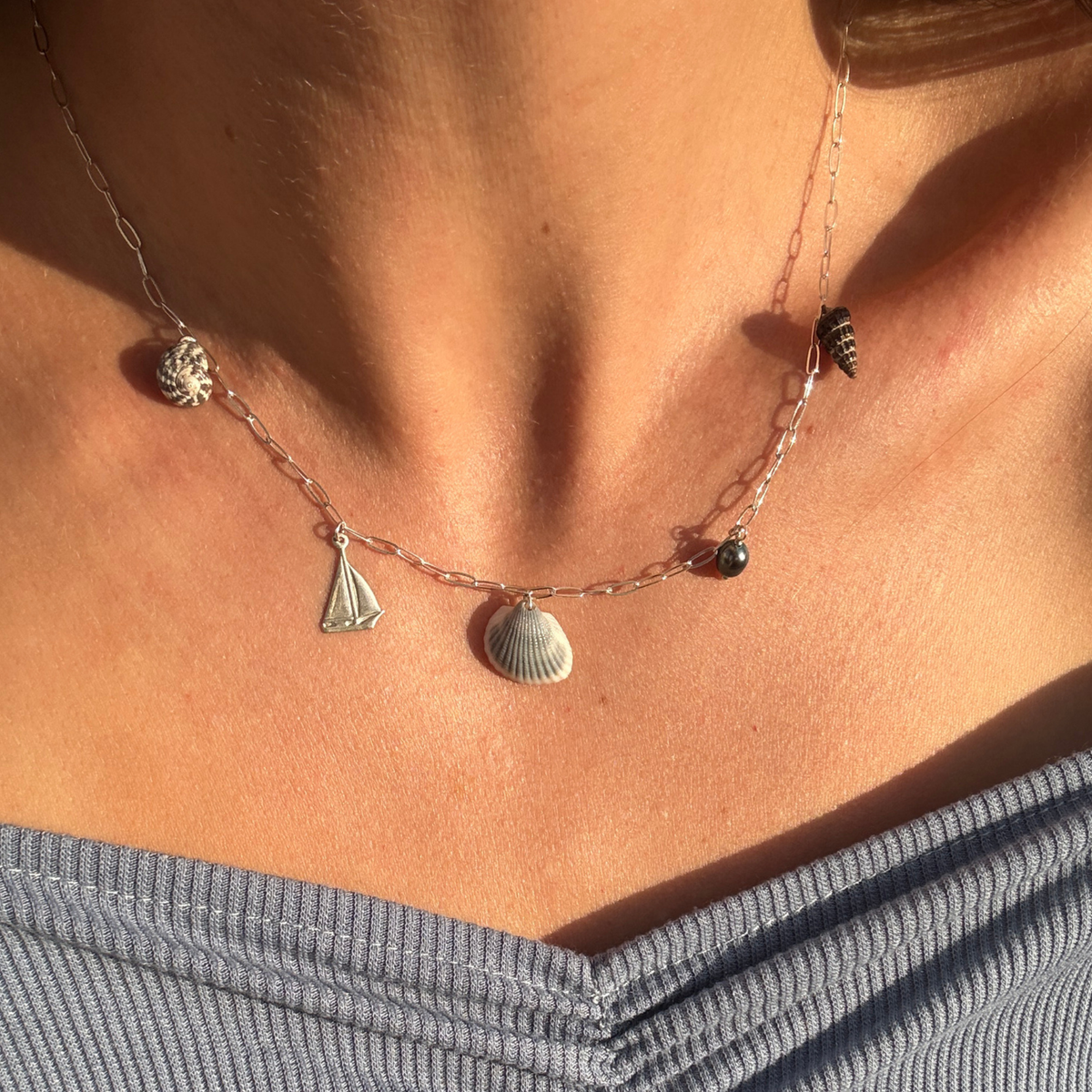 El Sunzal | Seashell Charm Necklace | Sterling Silver