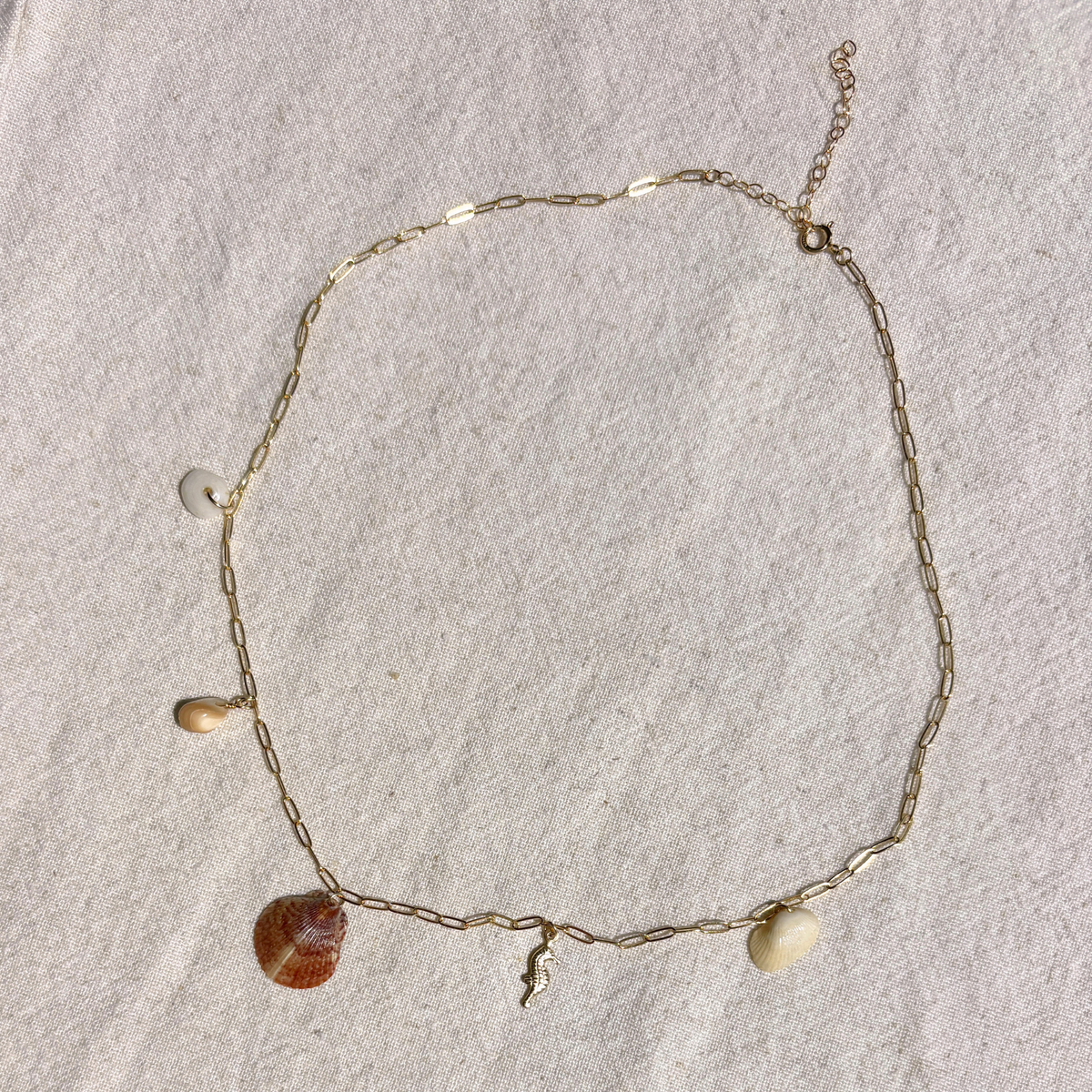 La Jolla | Seashell Charm Necklace | 14K Gold-filled
