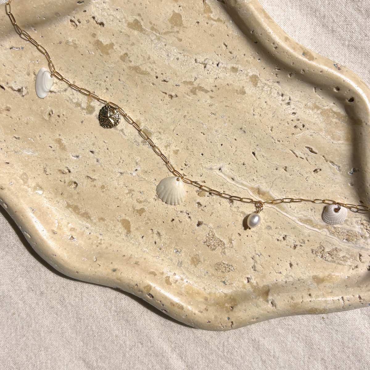 Laguna Beach | Seashell Charm Necklace | 14K Gold-filled