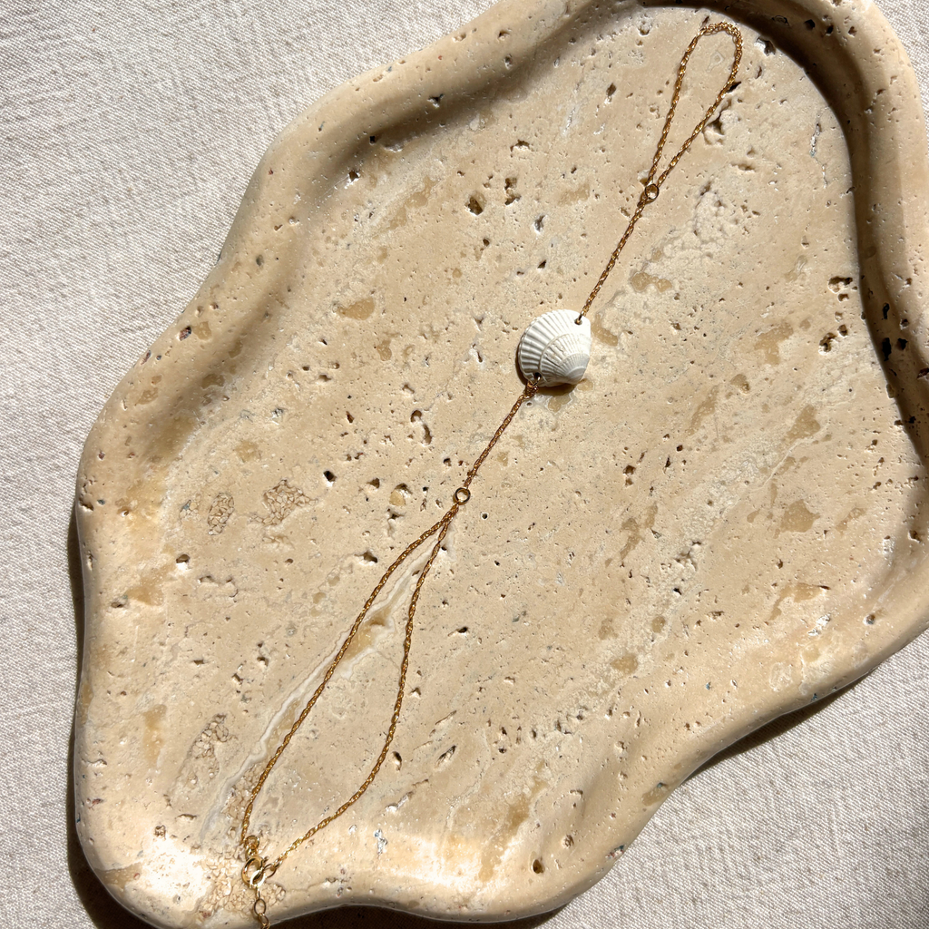 Seashell Hand Chain | Gold-filled