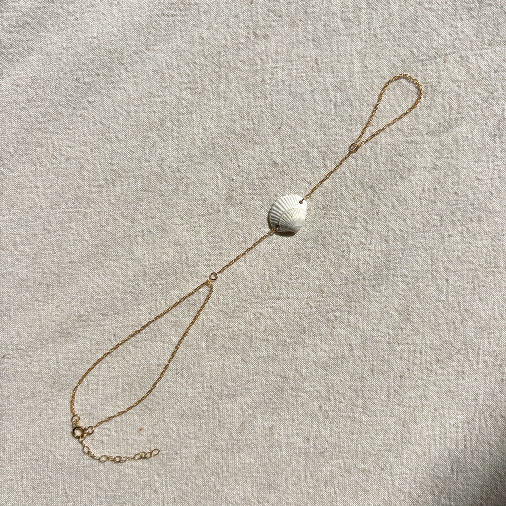 Seashell Hand Chain | Gold-filled