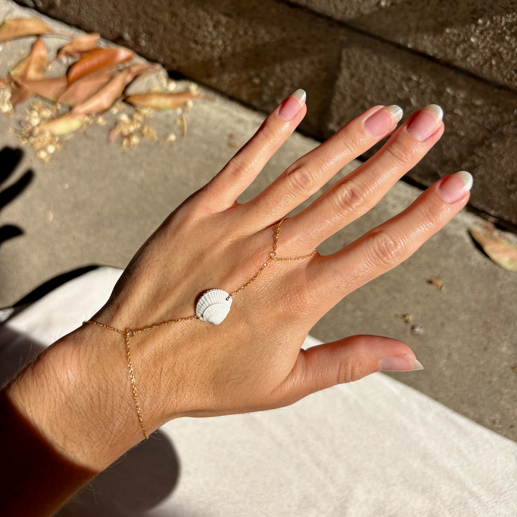 Seashell Hand Chain | Gold-filled
